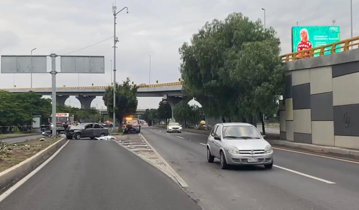 Muere joven conductor al chocar con un poste - Noticias de Querétaro