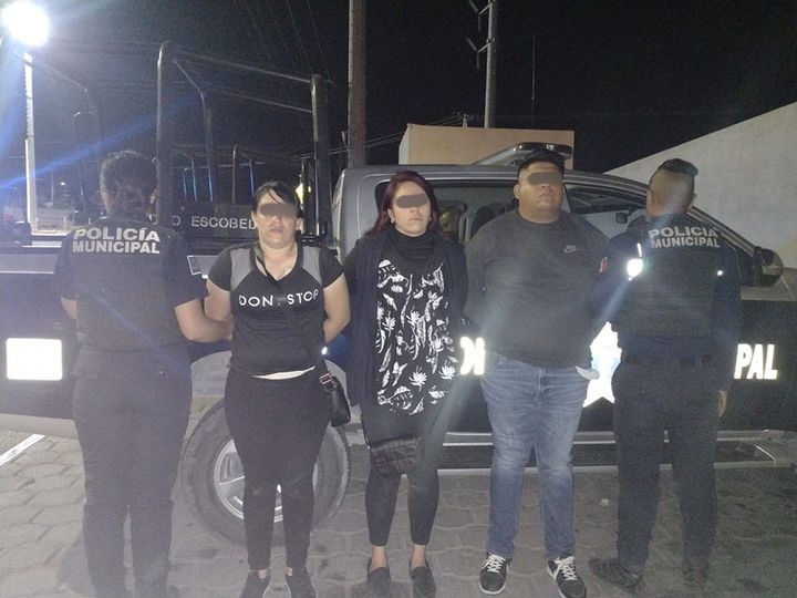 Detienen a dos mujeres y un hombre, en Pedro Escobedo - Noticias de ...