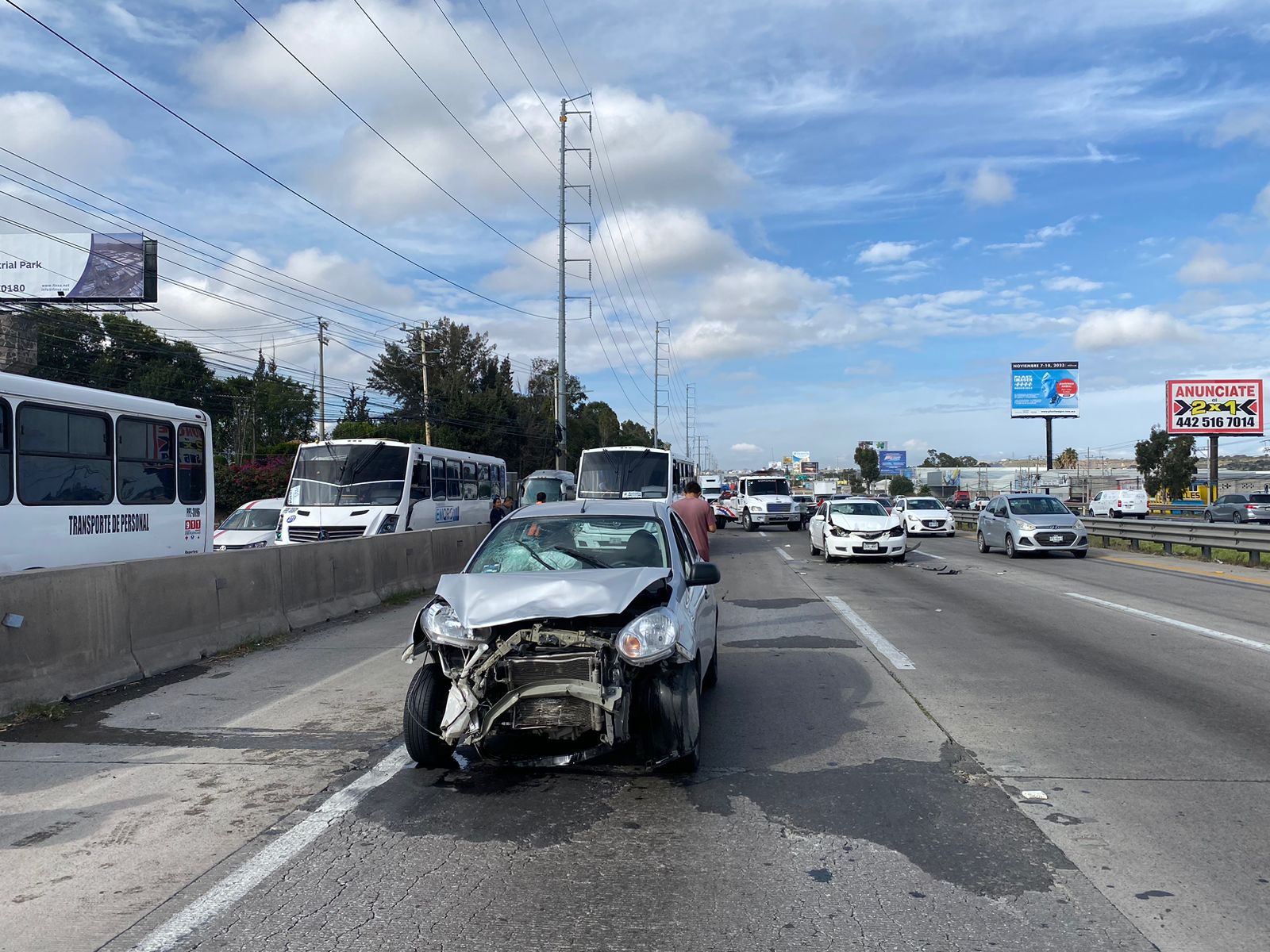 Accidente a la altura causa caos vial en la 57 - Noticias de Querétaro