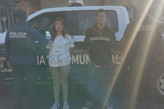 Detienen a pareja por robo a comercio - Noticias de Querétaro