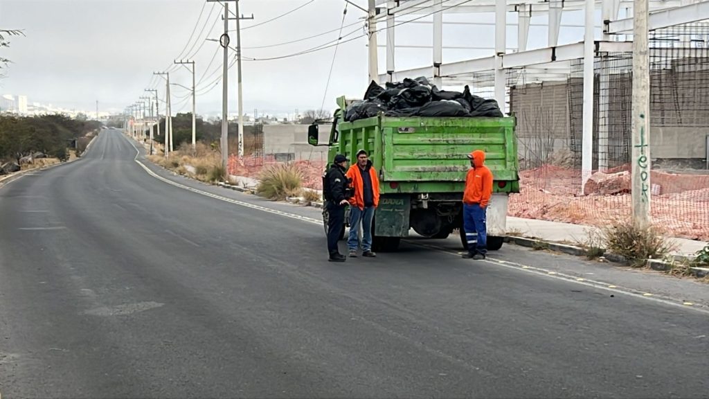 Patrulla de la SSPMQ choca por alcance contra camión - Noticias de ...