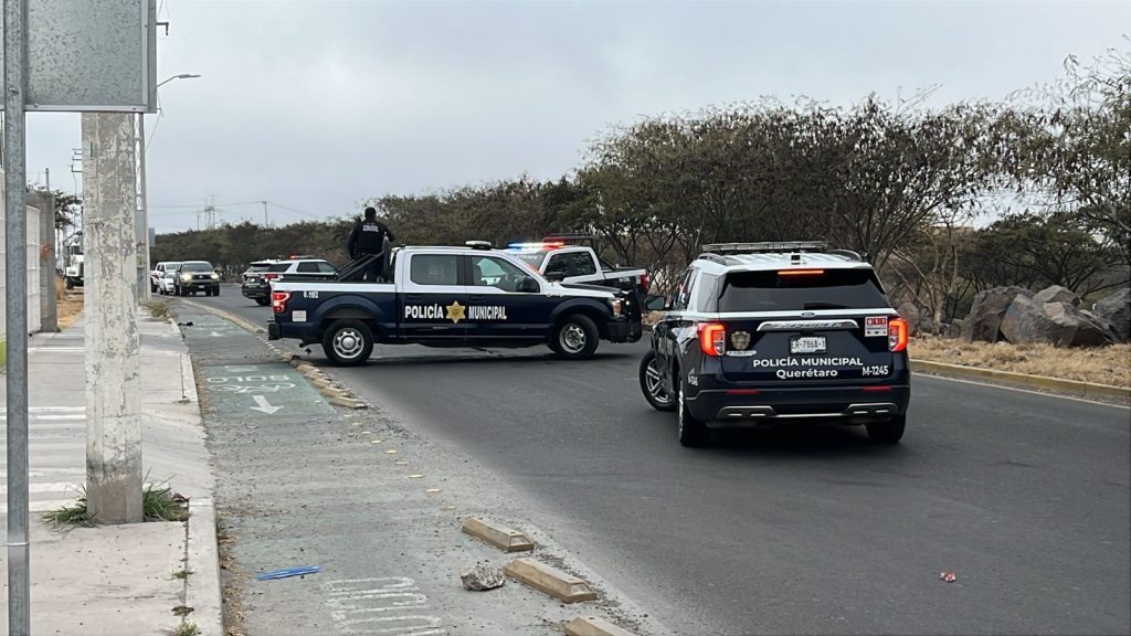 Patrulla de la SSPMQ choca por alcance contra camión - Noticias de ...