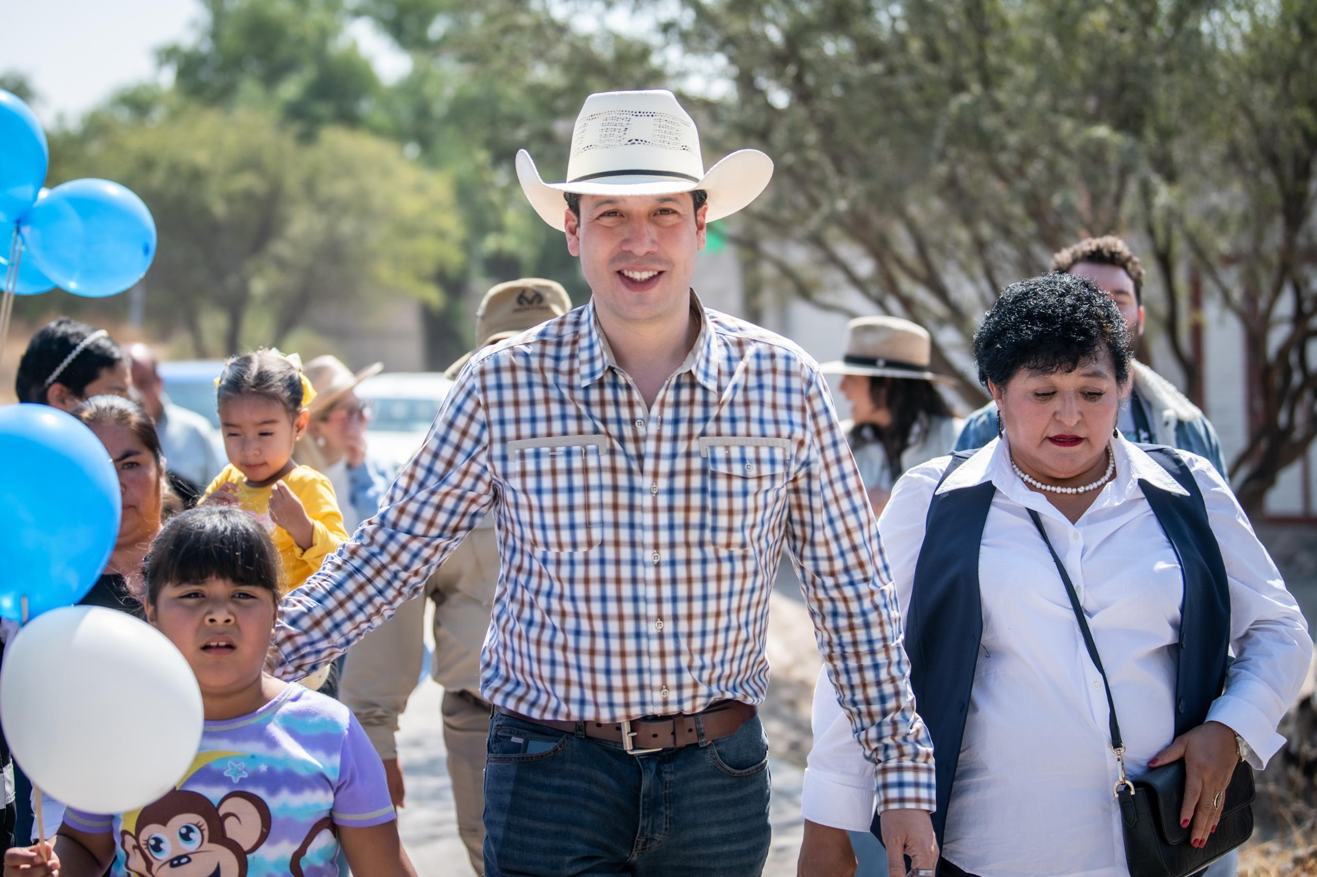 Entrega Rodrigo Monsalvo obras de urbanización en El Marqués - Noticias ...