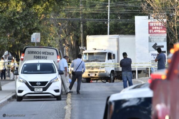 Camión atropella y mata a un adulto mayor - Noticias de Querétaro