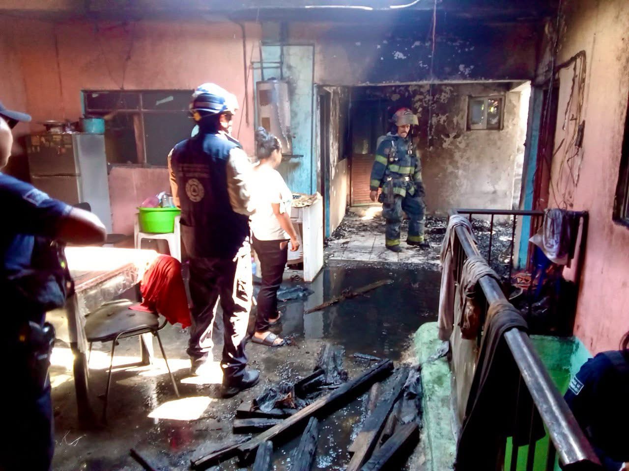 Arde casa en Menchaca - Noticias de Querétaro