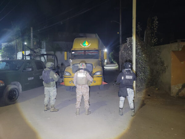 Del Rio Detect Detectan pipa cargada con huachicol en la federal 122, a la salida de ...