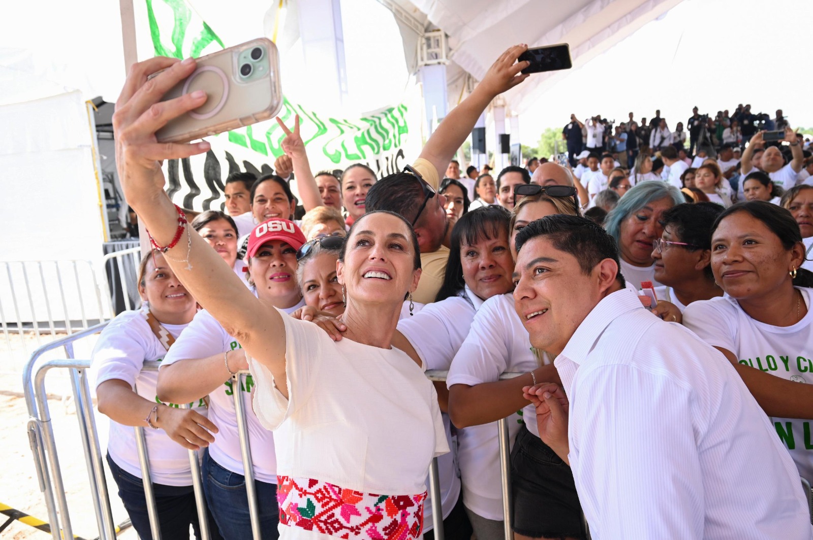 5847bf92-6684-40e0-8a25-ca813ca7a91c