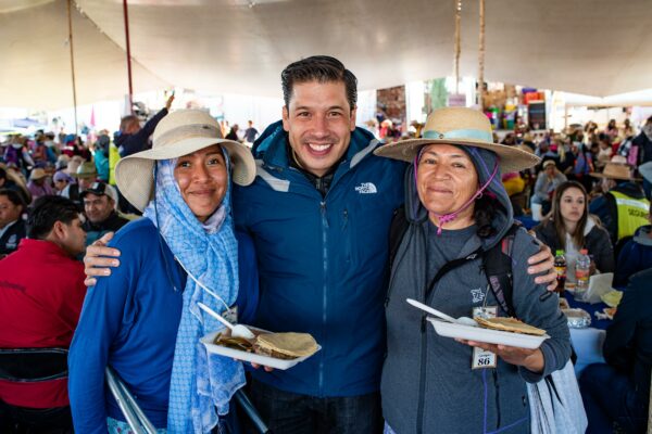 4963b6d3-b2f0-4da6-aa44-26f1260f0f59