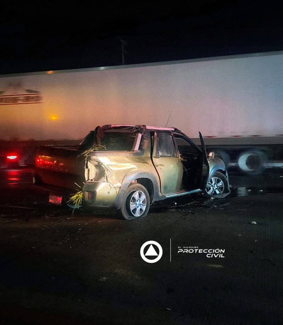 Vuelca camioneta en la 57 - Noticias de Querétaro