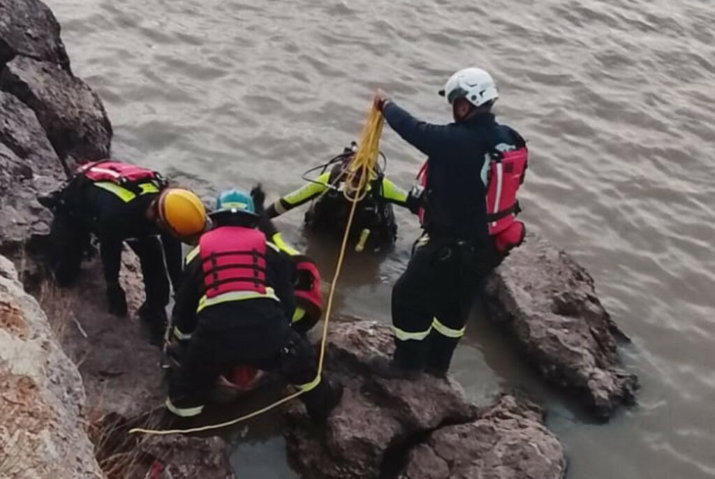 Pierde la vida al ahogarse en presa de Mompaní - Noticias de Querétaro