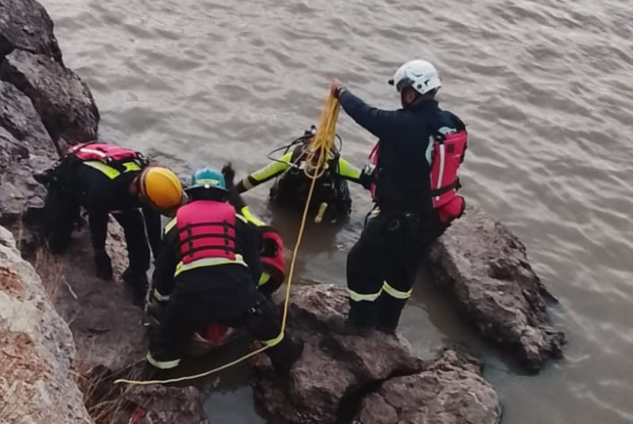 Pierde la vida al ahogarse en presa de Mompaní - Noticias de Querétaro