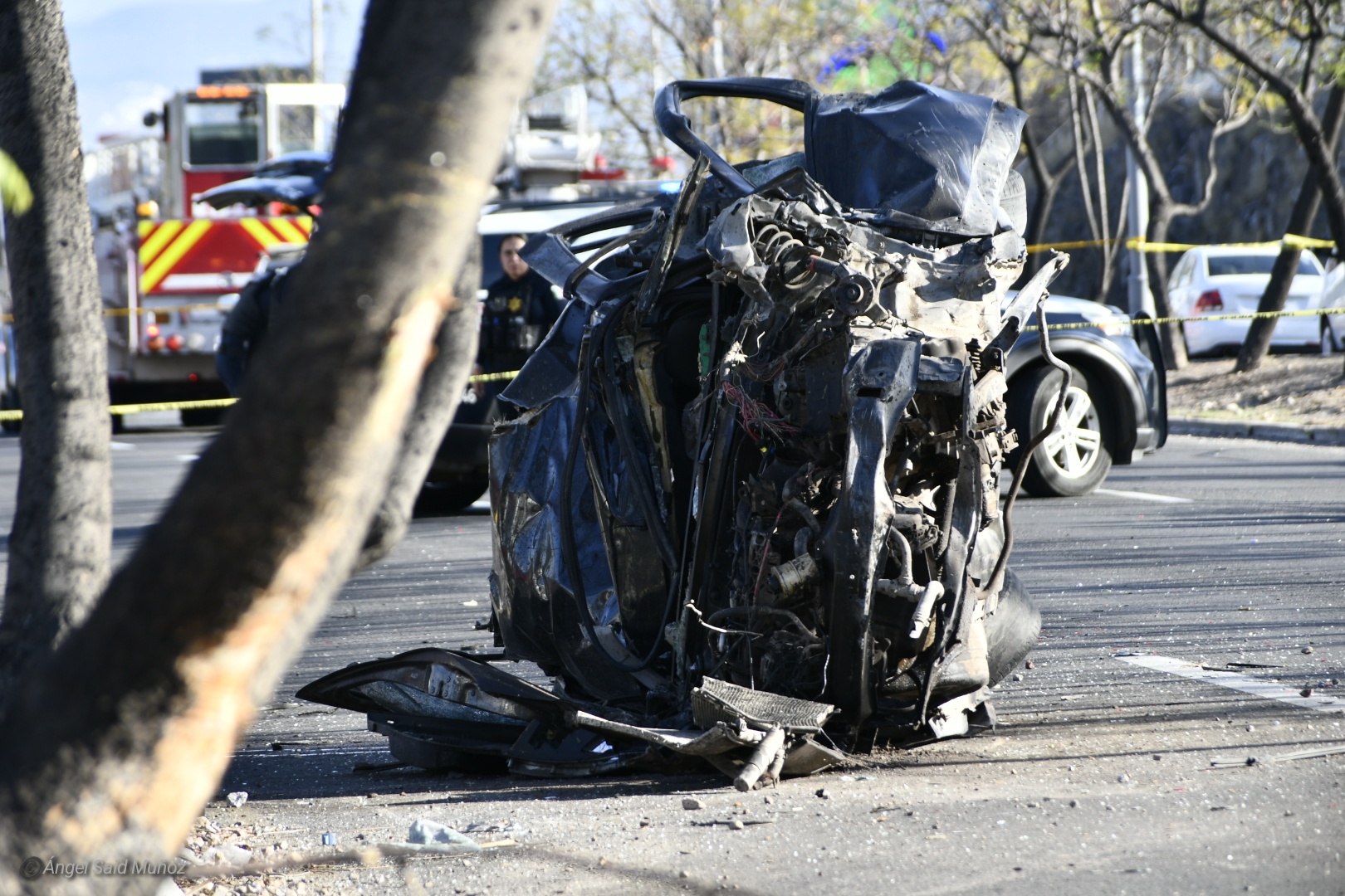 Brutal volcadura deja un muerto y un herido de gravedad (6)